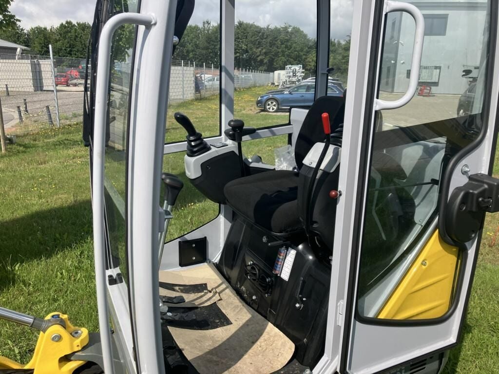 2022 Wacker Neuson ET16 Mini Excavator