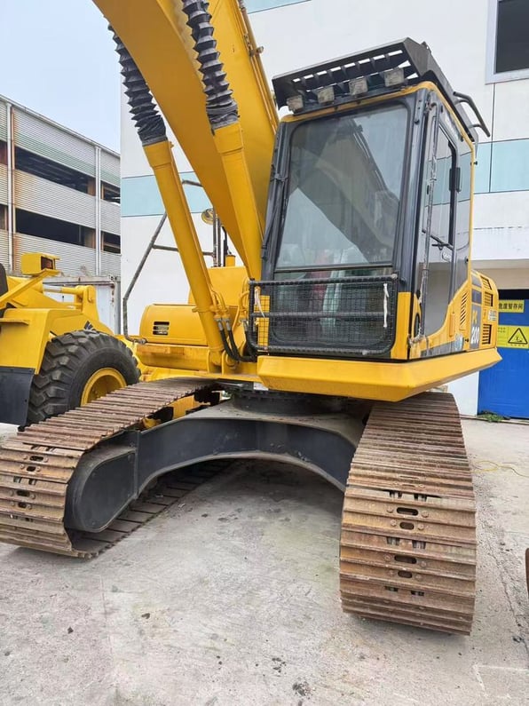 2023 Komatsu PC200-8 Crawler Excavator