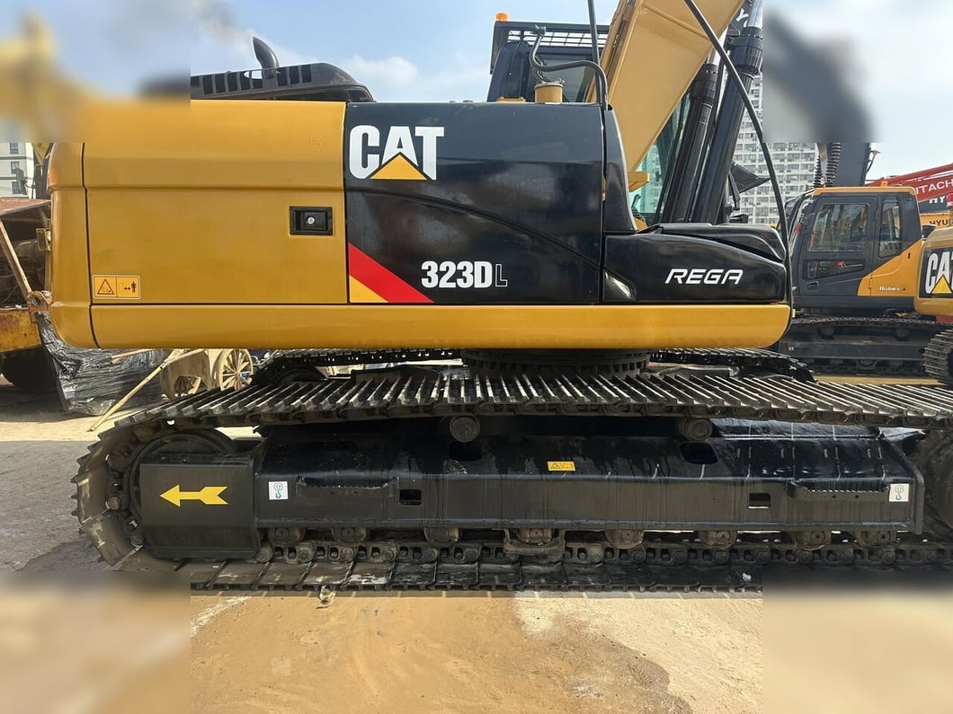 2023 Caterpillar 323DL Crawler Excavator