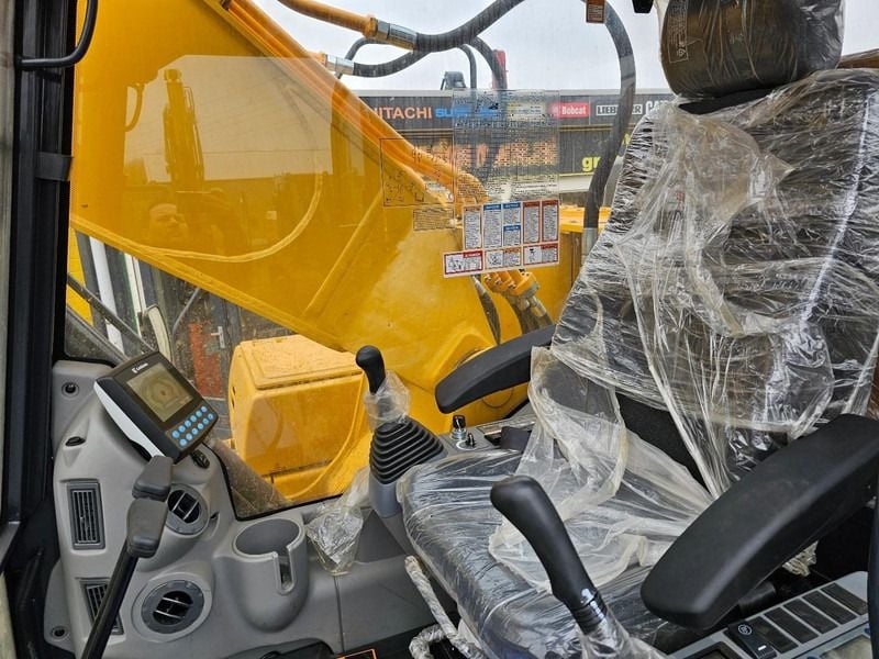 2025 LiuGong CLG922E WE1310 Crawler Excavator