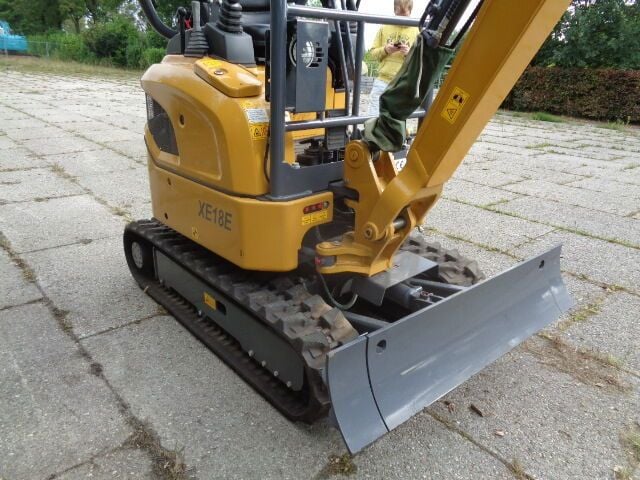 2021 XCMG XE18 Mini Excavator