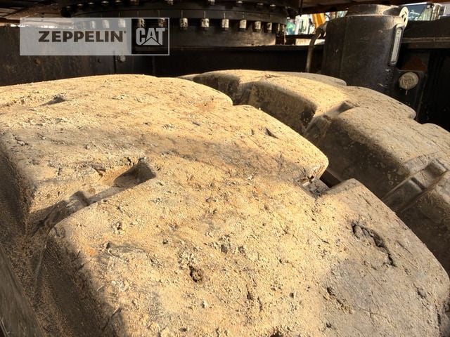 2020 Caterpillar MH3022-06C Material Handler
