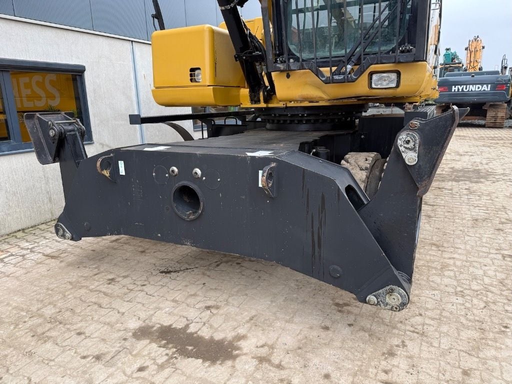 2008 Caterpillar 325D Material Handler