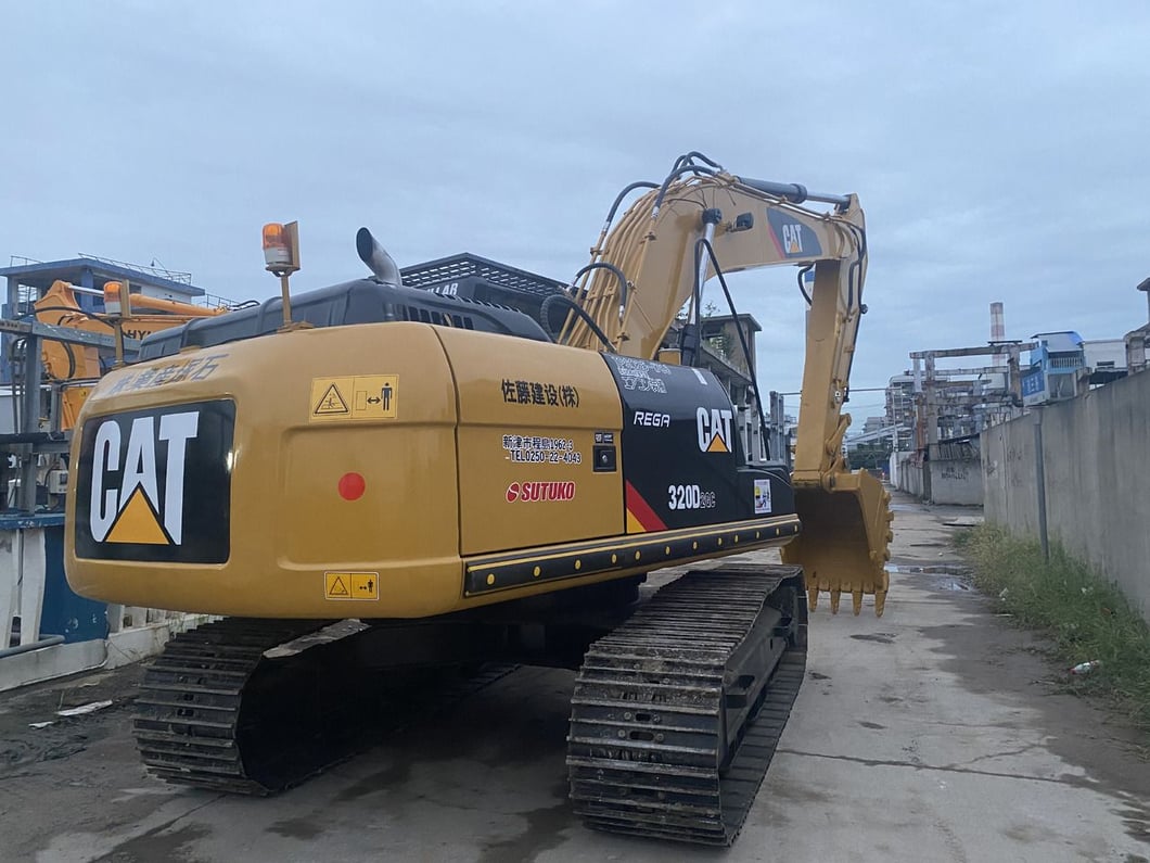2015 Caterpillar 320D Crawler Excavator