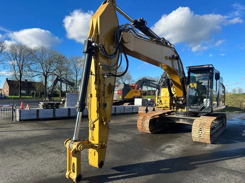 2019 Caterpillar 323FL Crawler Excavator