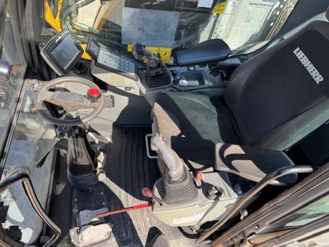 2016 Liebherr A910 COMPACT Wheel Excavator