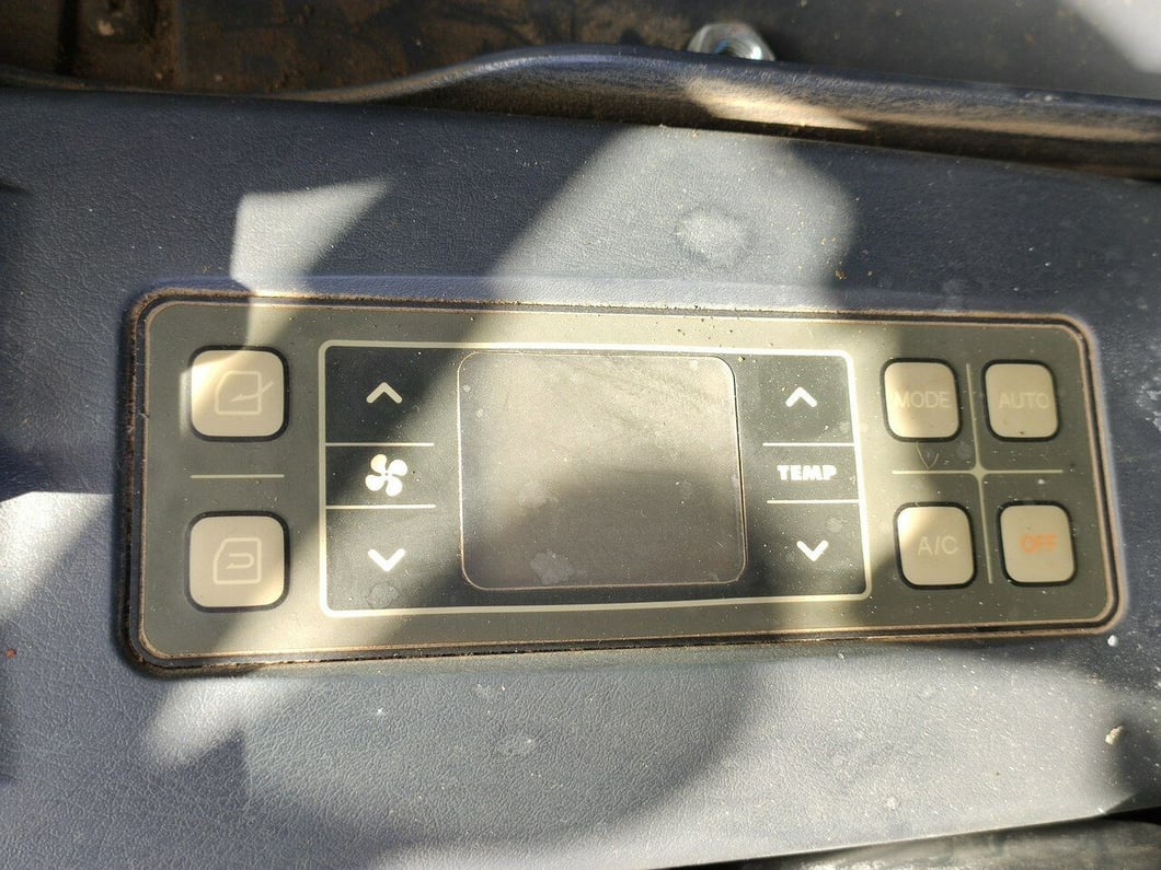2014 Hyundai R140W-9 Wheel Excavator