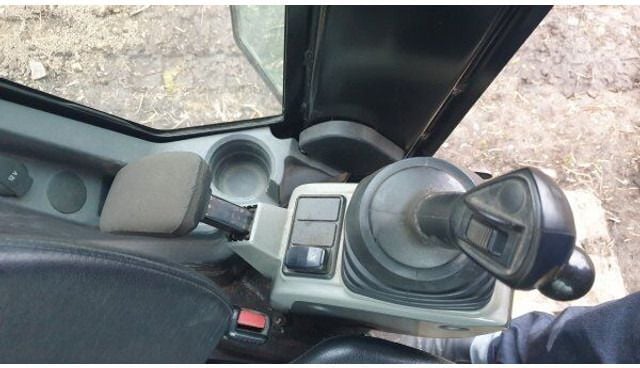 2016 Caterpillar 305E2 Mini Excavator