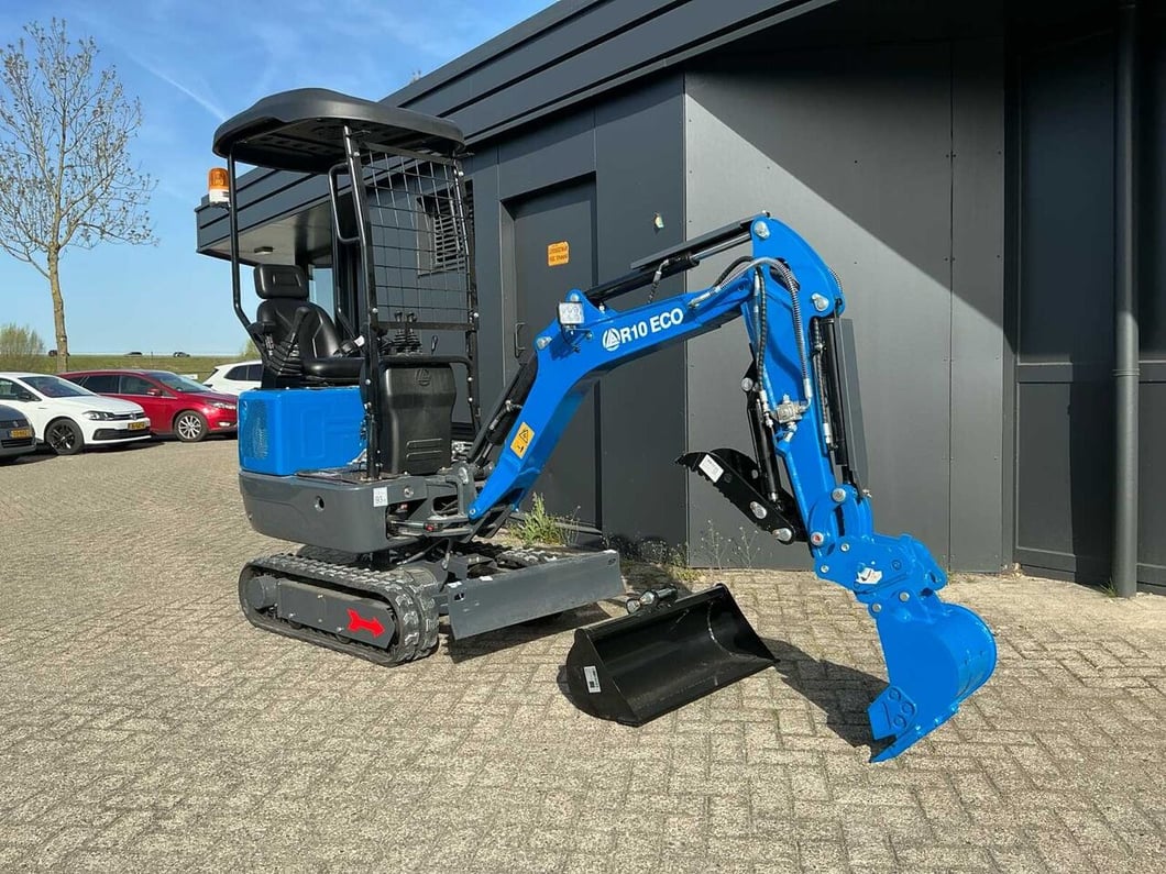 2025 Rippa R10 Mini Excavator