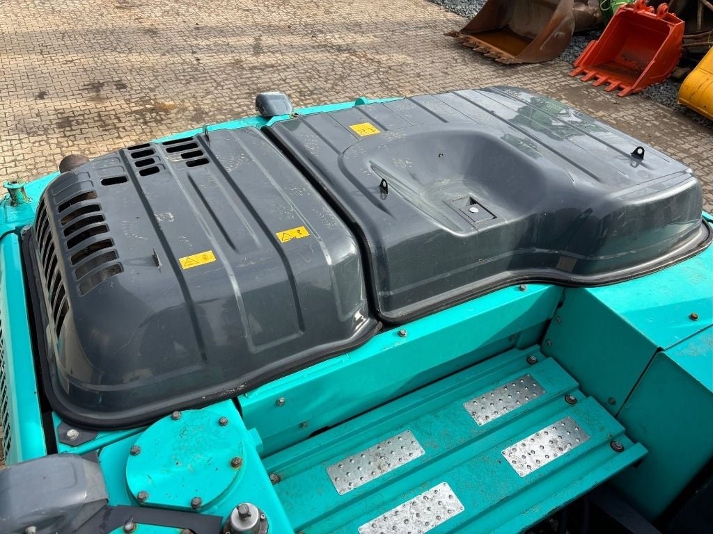 2017 Kobelco SK210LC-10 Crawler Excavator