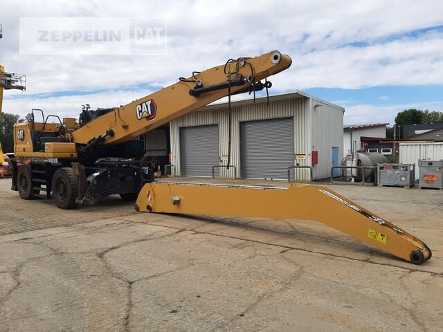 2022 Caterpillar MH3040-07A Material Handler