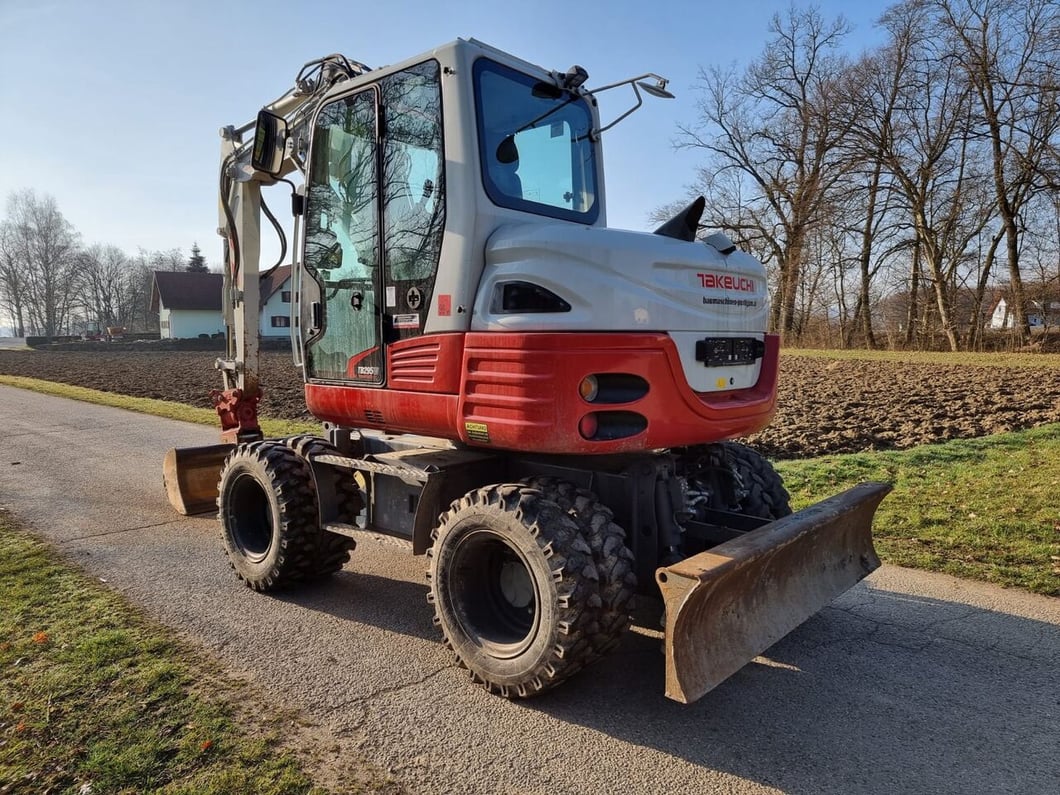 2020 Takeuchi TB295W Wheel Excavator