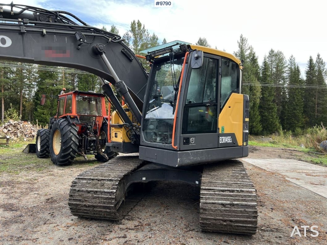 2017 Volvo ECR145EL Crawler Excavator