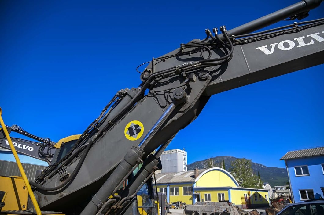 2007 Volvo EC210CNL Crawler Excavator