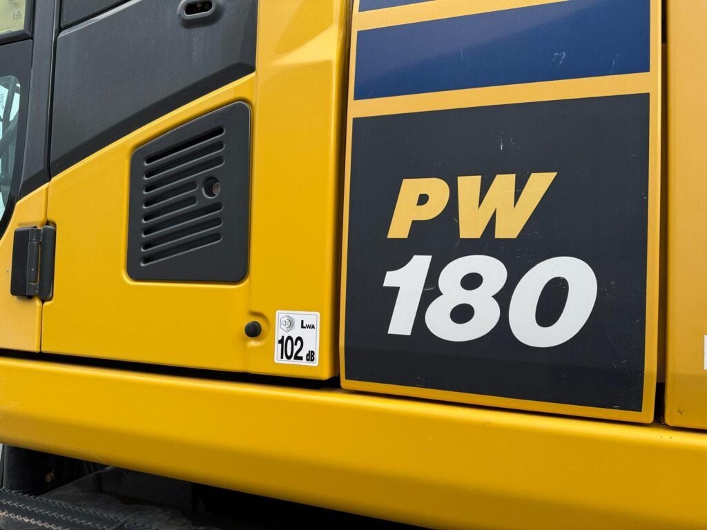 2018 Komatsu PW180-10 Wheel Excavator