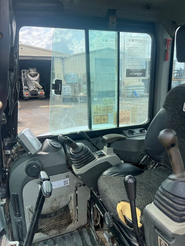 2017 Caterpillar 305E2 Mini Excavator
