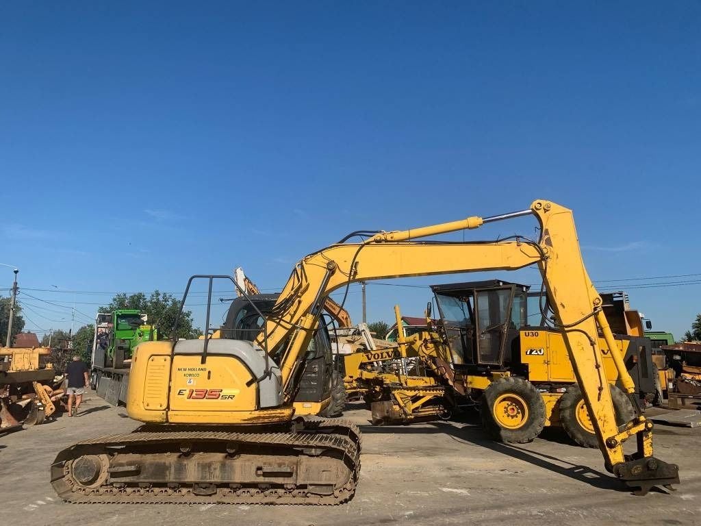 2006 New Holland E135SR Crawler Excavator