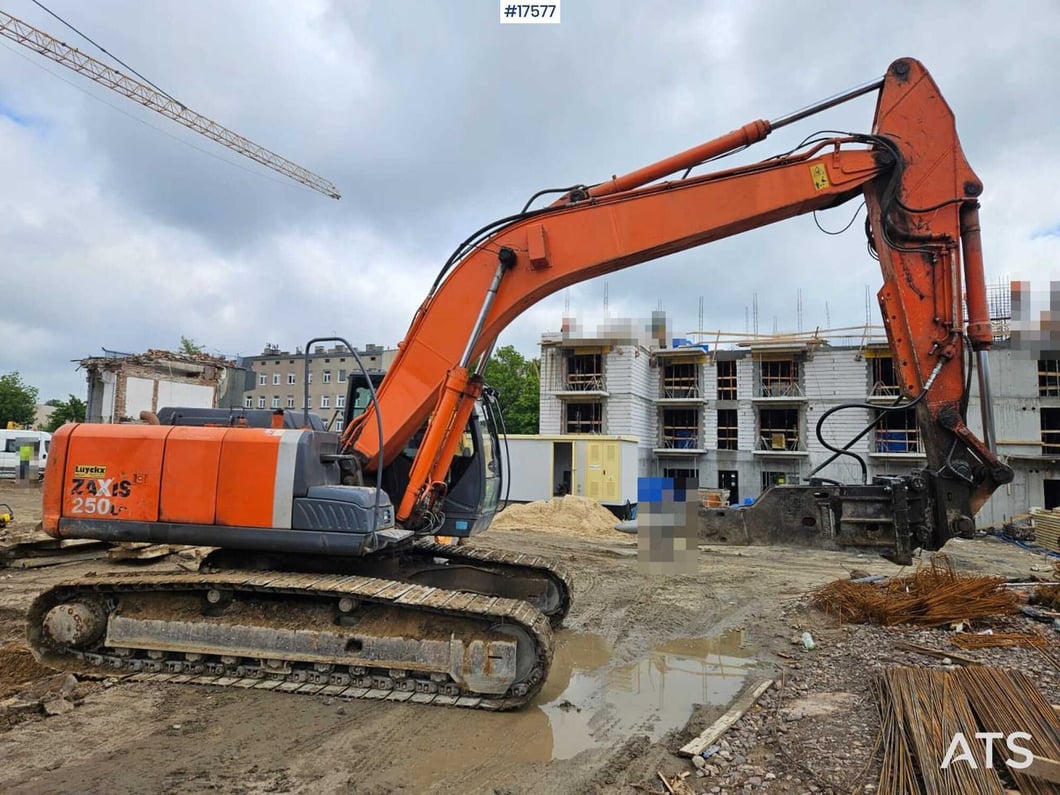 2011 Hitachi ZX250 Crawler Excavator