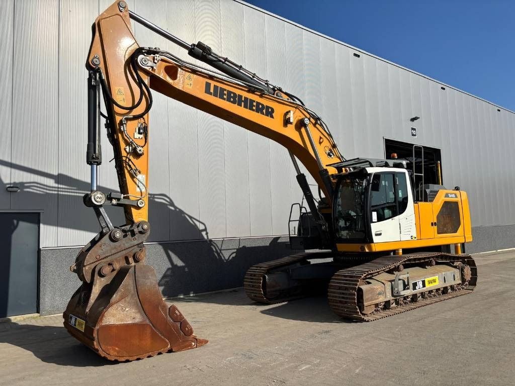 2021 Liebherr R945 Crawler Excavator