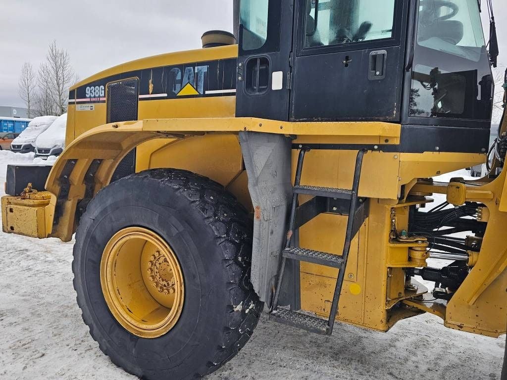 2003 Caterpillar 938G Wheel Excavator