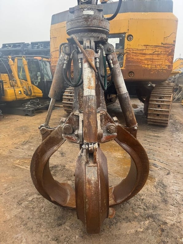 2011 Fuchs MHL335 Material Handler