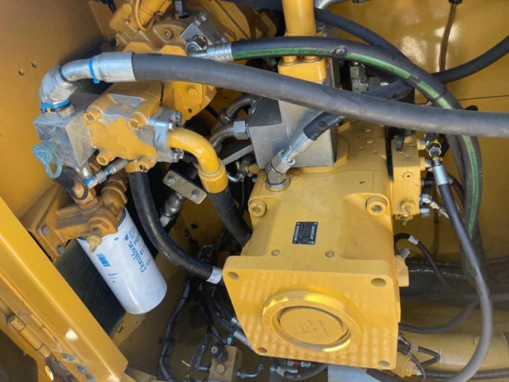 2012 Caterpillar 374DL Crawler Excavator