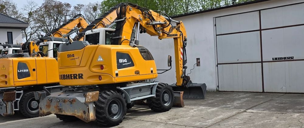 2017 Liebherr A914 COMPACT Wheel Excavator