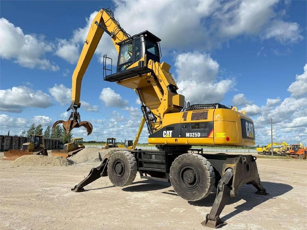 2010 Caterpillar 325DL Wheel Excavator