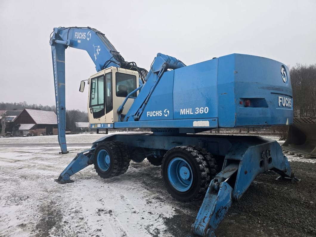 2001 Fuchs MHL360 Material Handler