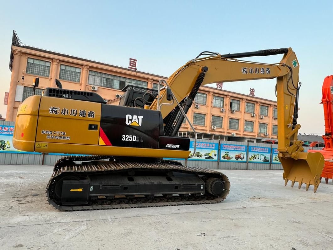 2022 Caterpillar 320D2 Crawler Excavator