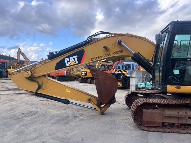 2016 Caterpillar 320E Crawler Excavator
