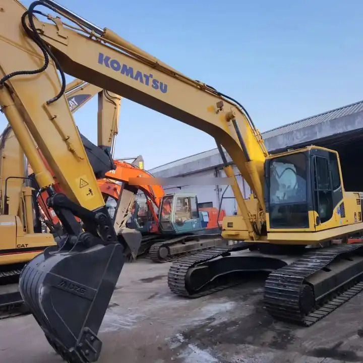 2018 Komatsu PC220-8 Crawler Excavator