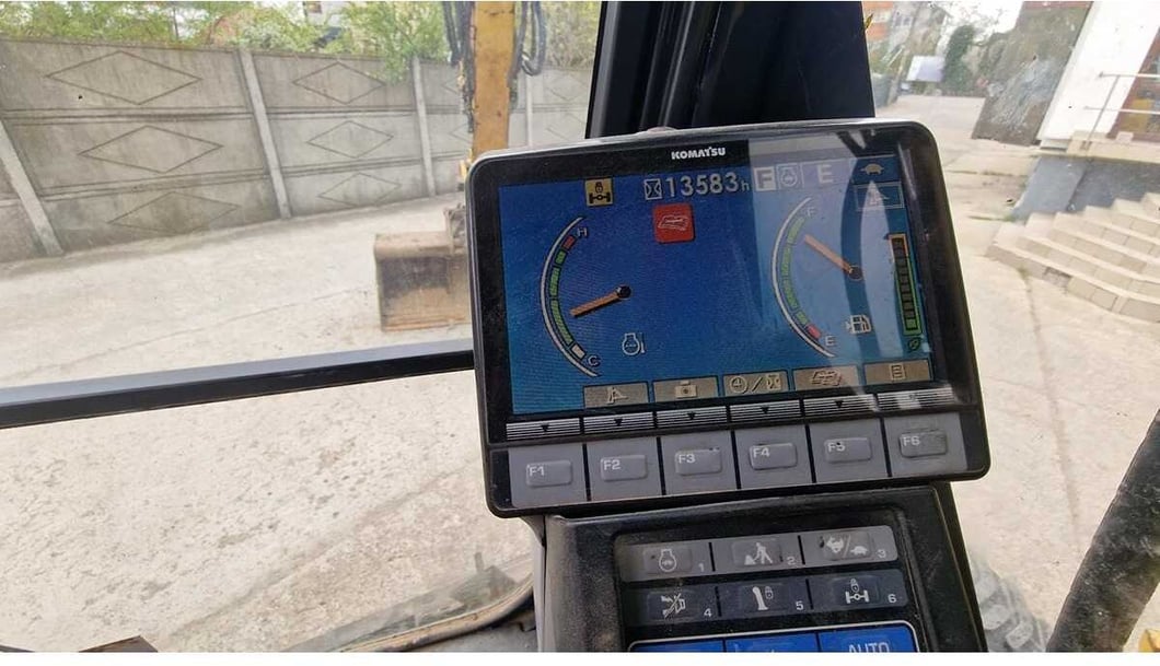 Komatsu PW148-8 Wheel Excavator