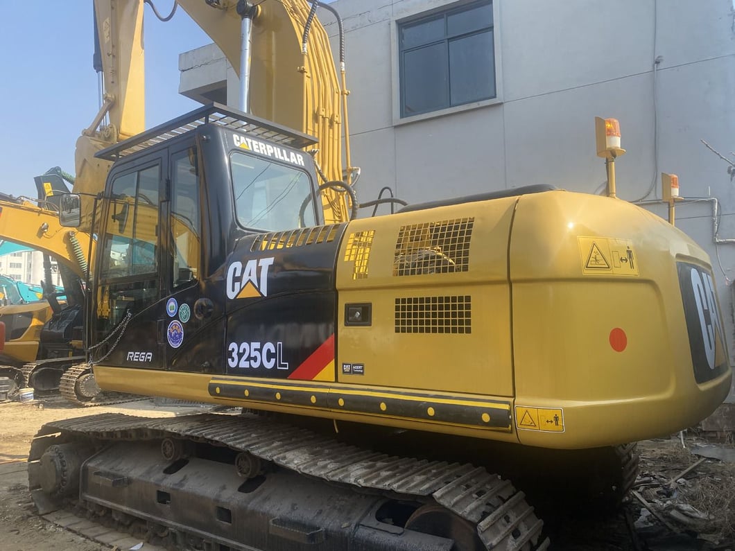 2016 Caterpillar 325C Crawler Excavator
