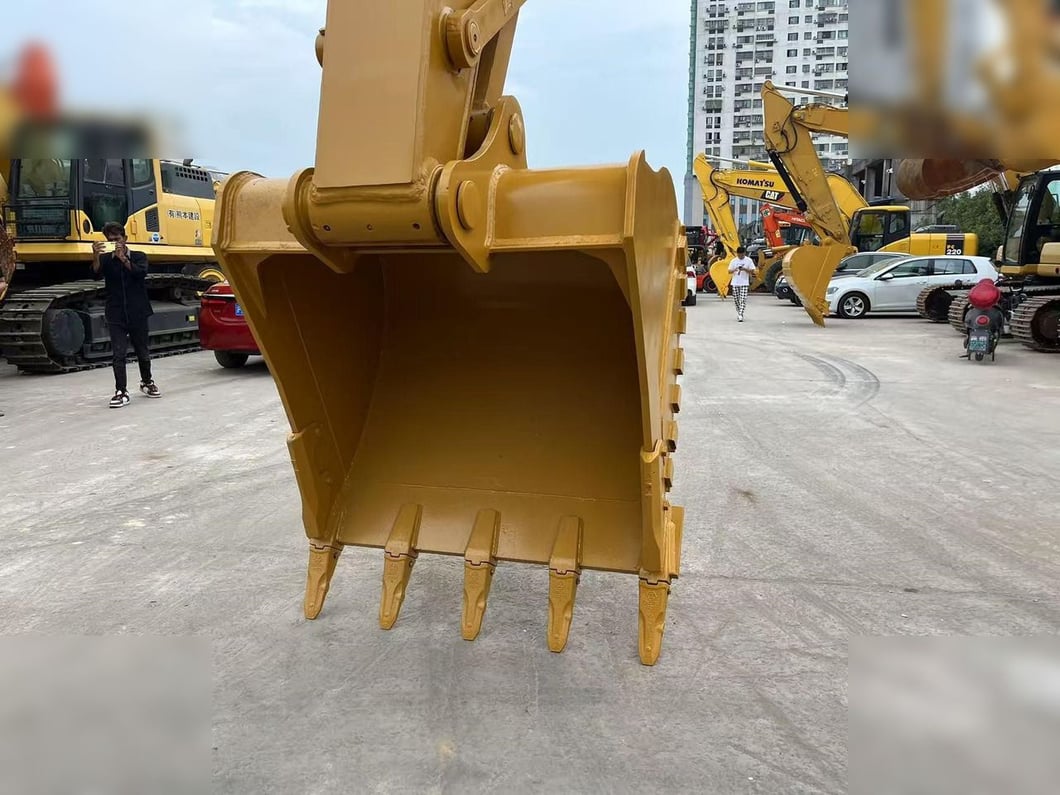 2022 Caterpillar 325D Crawler Excavator
