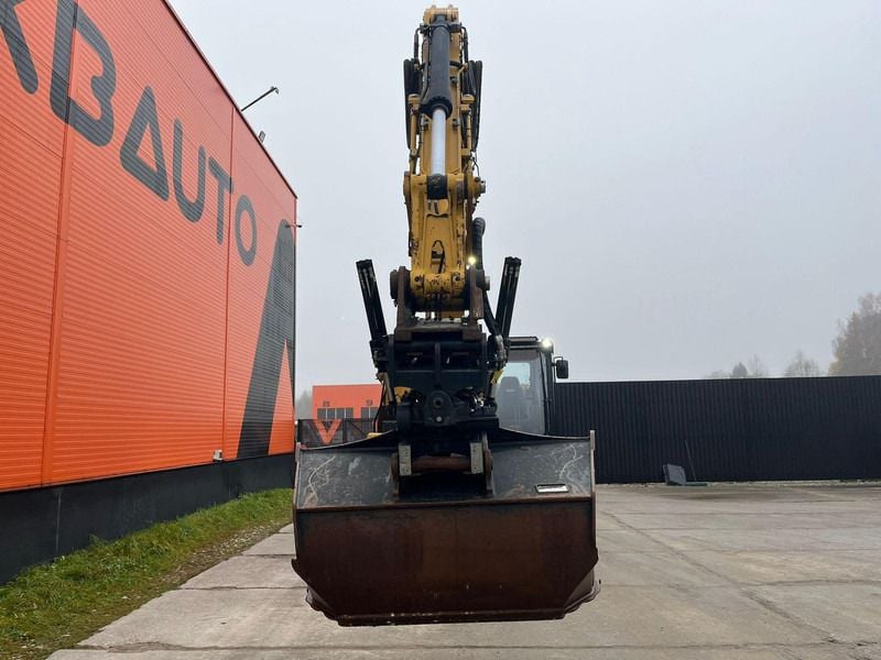 Caterpillar 320 07B Tiltrotator / Central Lubrication / AC / 2 Buckets (2019)