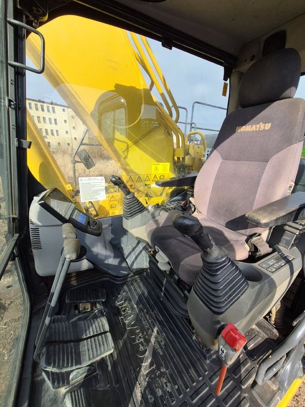 2015 Komatsu PC360LC-10 Crawler Excavator