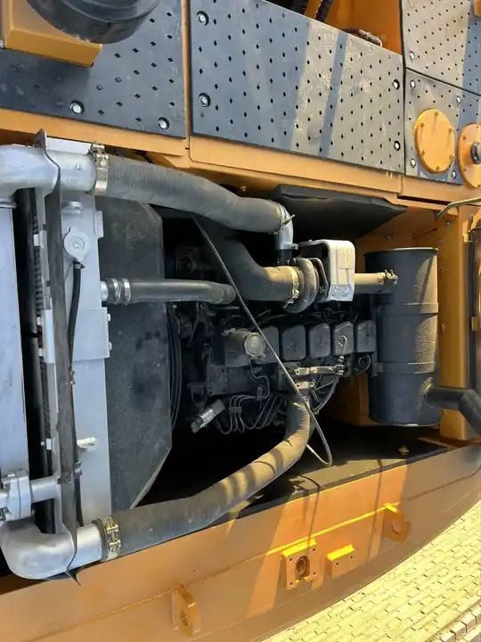 2019 Hyundai R225LC-9T Crawler Excavator
