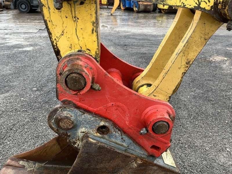 2000 Komatsu PC180LC-6K Crawler Excavator