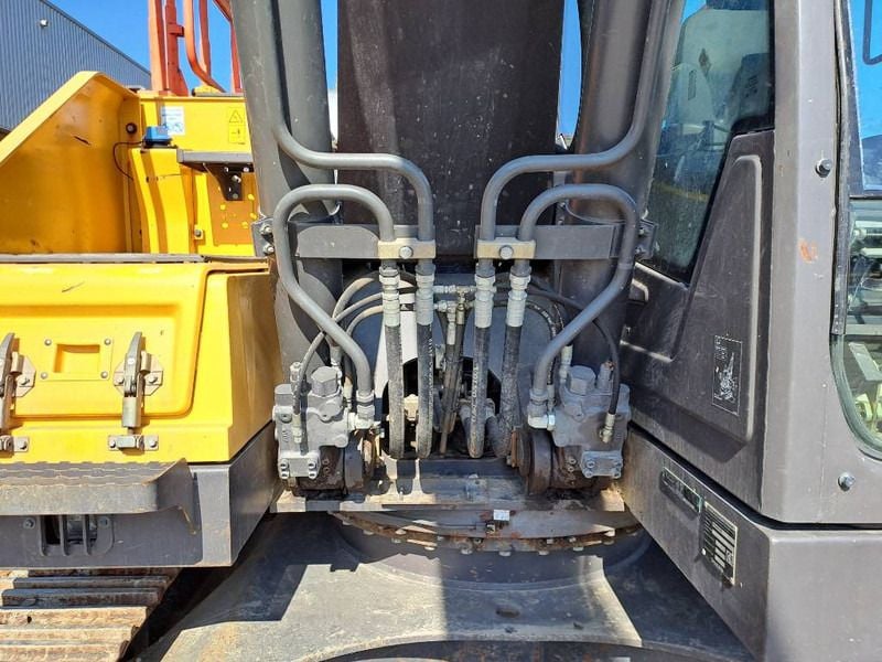 2017 Volvo EC220EL Crawler Excavator