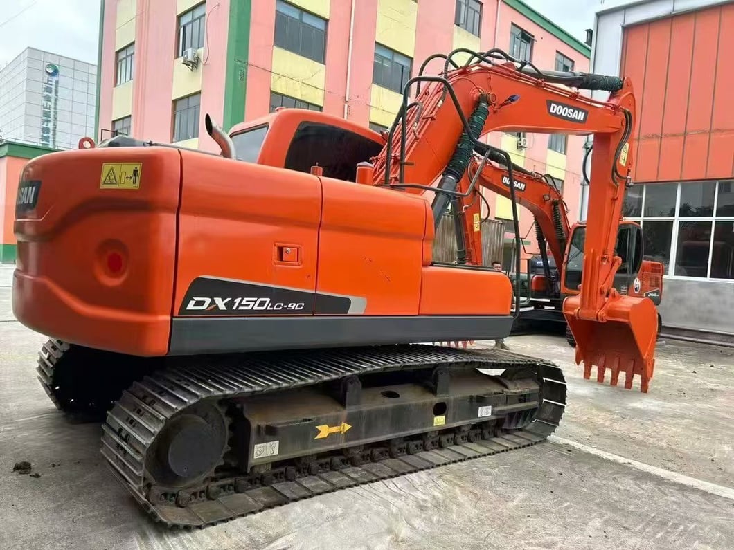 2023 Doosan DX150 Crawler Excavator