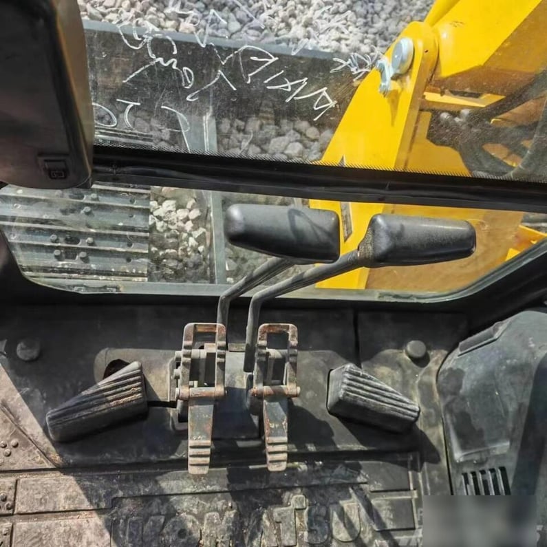 2024 Komatsu PC56