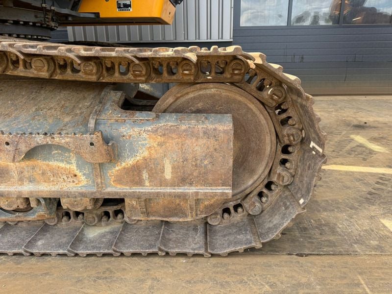 2018 Liebherr R946LC Crawler Excavator
