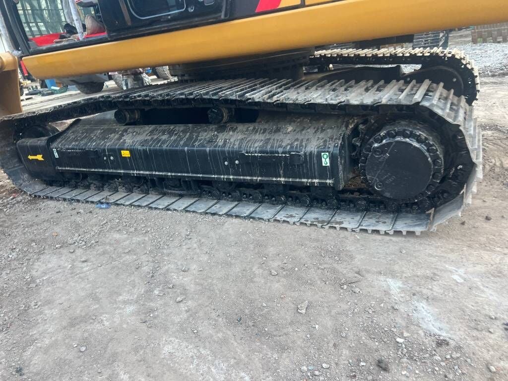 2024 Caterpillar 324D Crawler Excavator