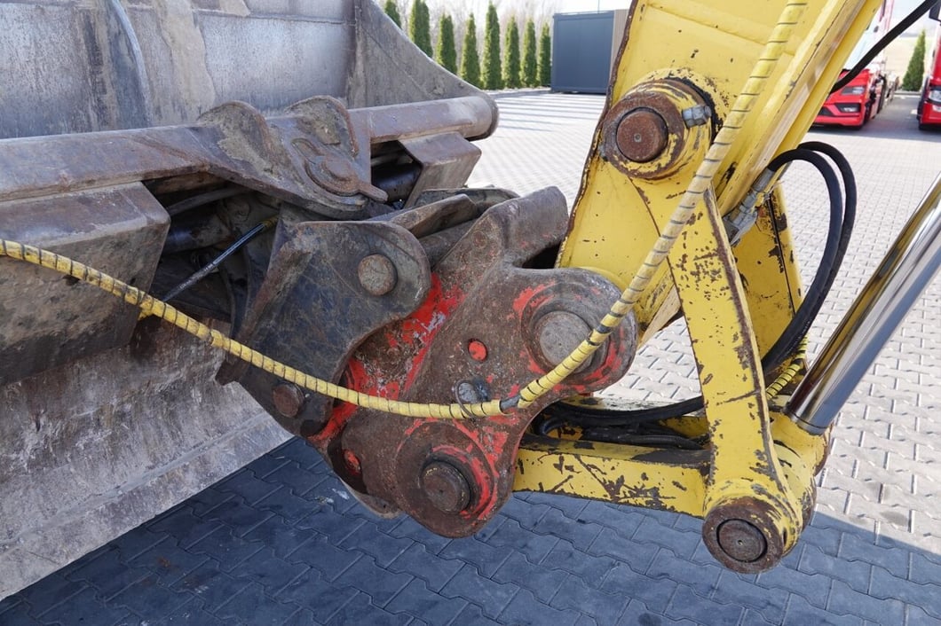 2017 Komatsu PW180-10 Wheel Excavator