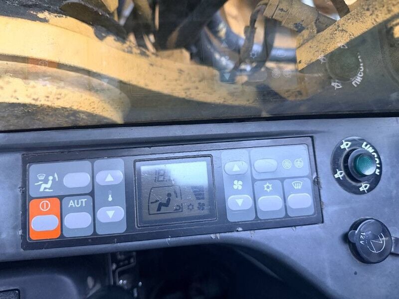 2007 Caterpillar 320DL Crawler Excavator