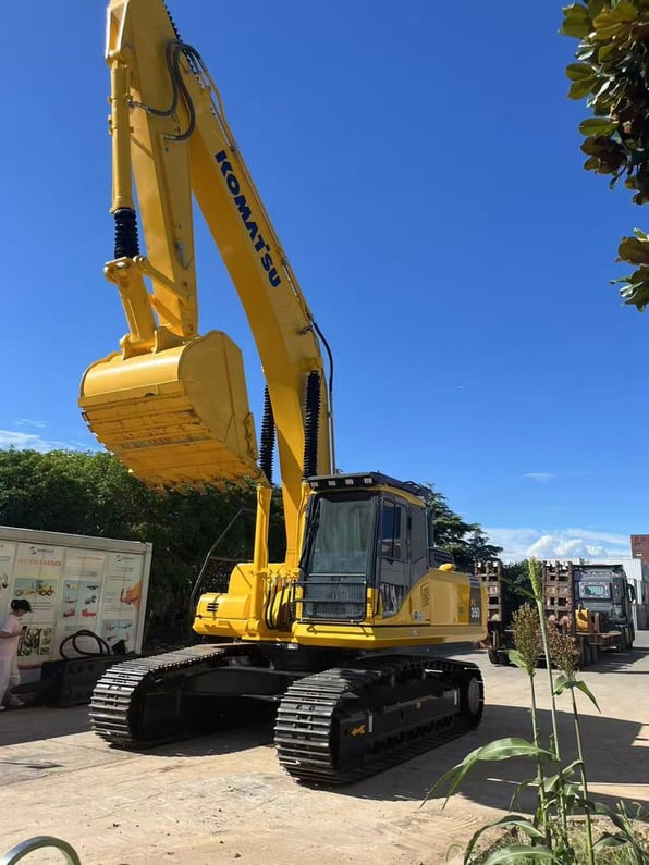 2022 Komatsu PC350 Crawler Excavator