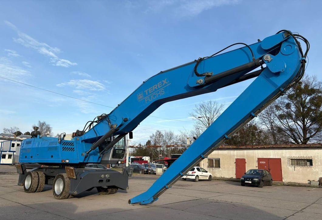 2011 Terex MHL360D Material Handler