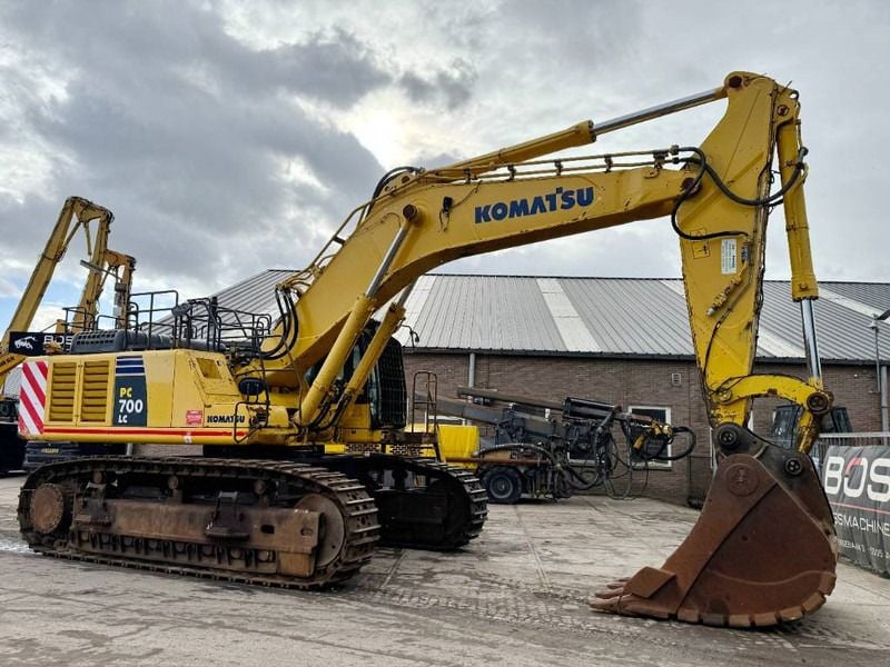 2015 Komatsu PC700LC-8EO Crawler Excavator