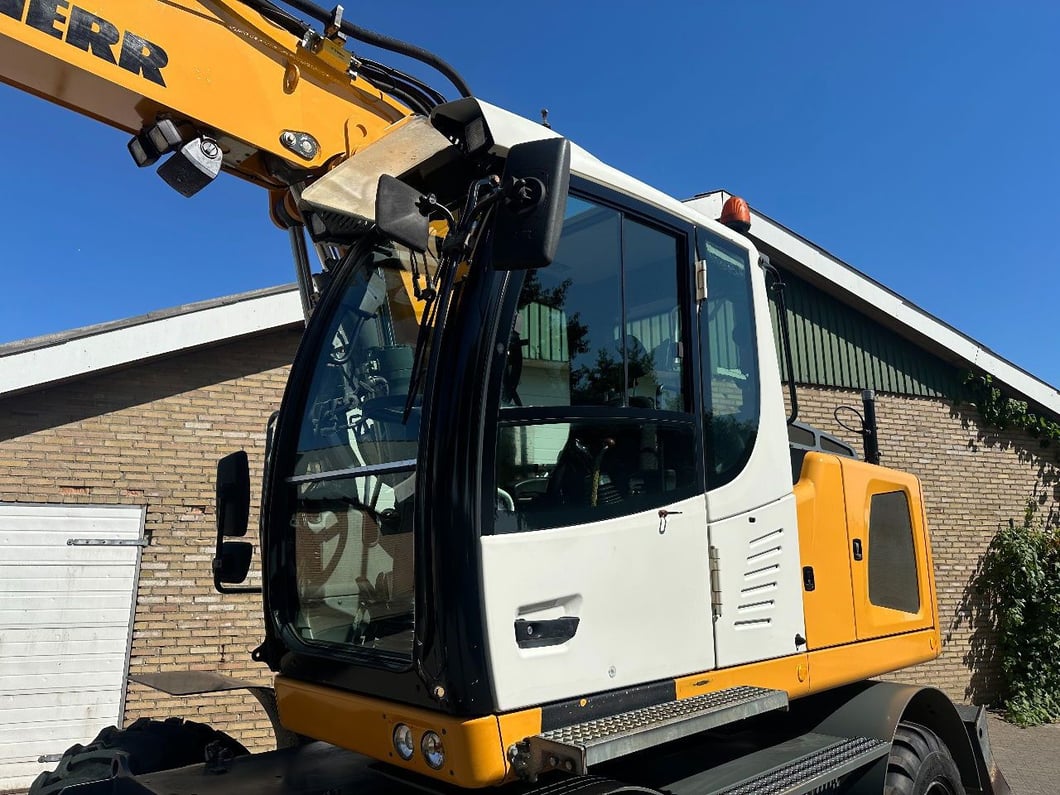 2014 Liebherr A916 Wheel Excavator